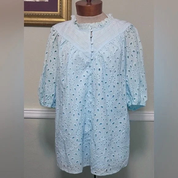 NWT Pretty Garden Eyelet Puff Sleeve Top • XL - Picture 7 of 12